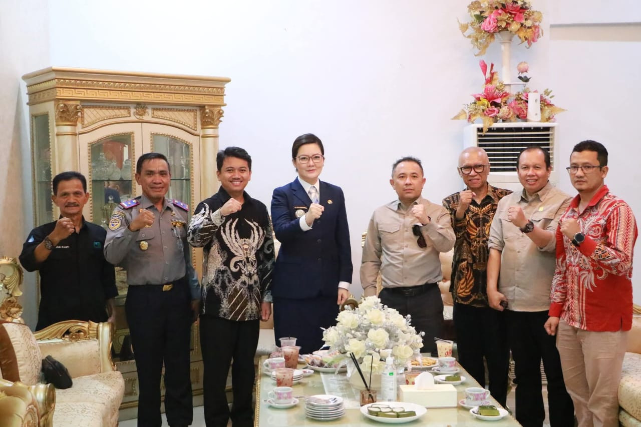 Bupati Poso Terima Kunjungan Direktur Manajemen Pembangkitan PLN